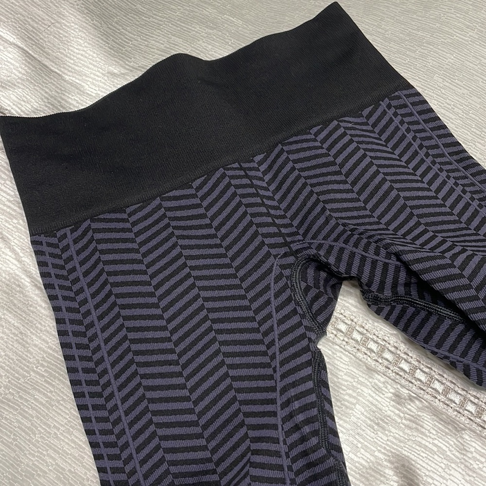Lululemon Ebb to Street Crop